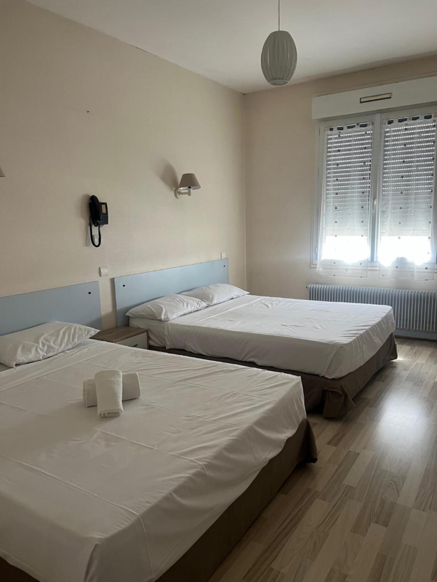 Le Relais De La Route Bleue Otel Saint-Loup  Dış mekan fotoğraf