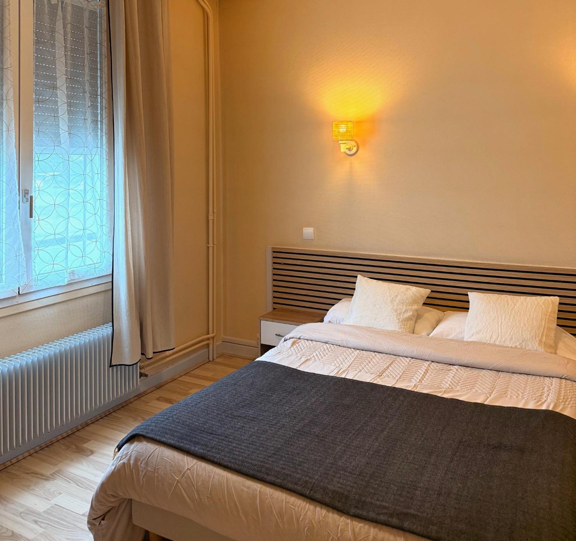 Le Relais De La Route Bleue Otel Saint-Loup  Dış mekan fotoğraf