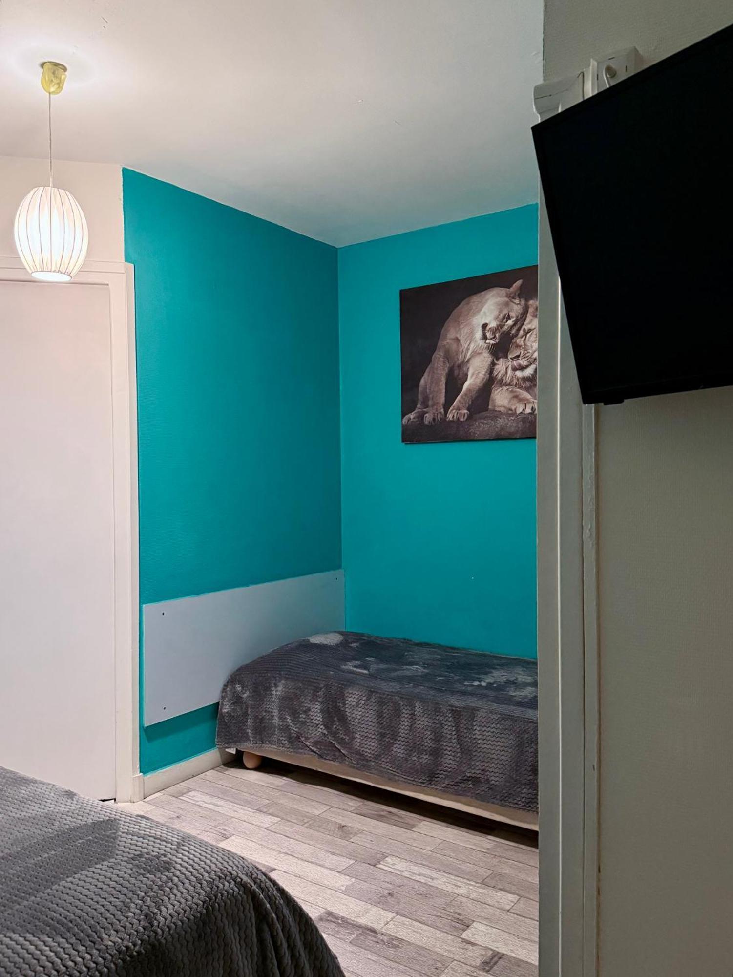 Le Relais De La Route Bleue Otel Saint-Loup  Dış mekan fotoğraf