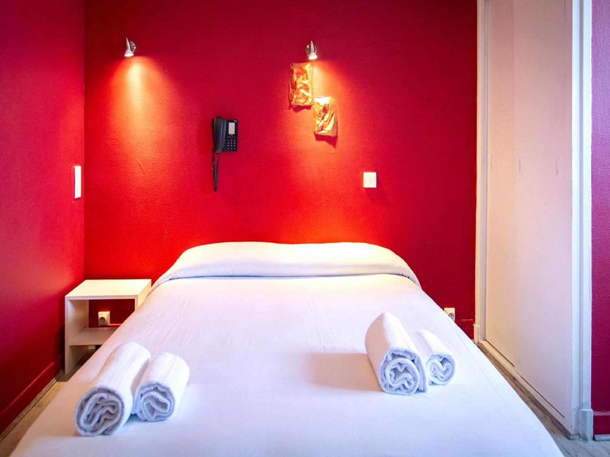 Le Relais De La Route Bleue Otel Saint-Loup  Dış mekan fotoğraf