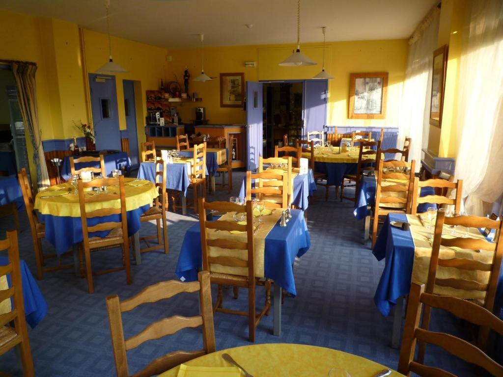Le Relais De La Route Bleue Otel Saint-Loup  Dış mekan fotoğraf
